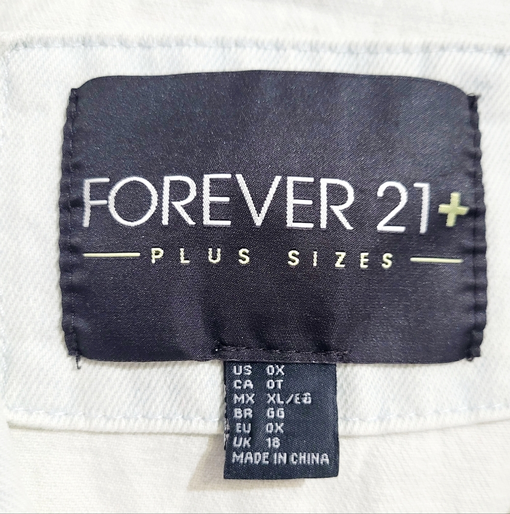 Forever 21+ Acid Wash Denim Jacket Women Plus Size 0X White 100% Cotton Trucker - Picture 10 of 12